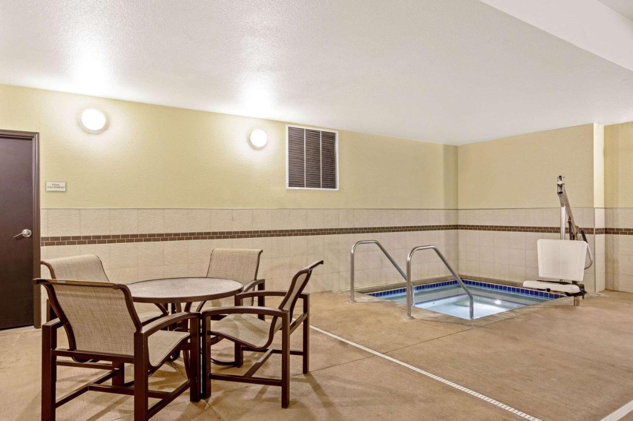 La Quinta By Wyndham Gillette Otel Dış mekan fotoğraf